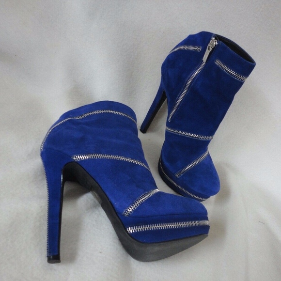 Colin Stuart Shoes - EUC COLIN STUART Leather Zipper Booties